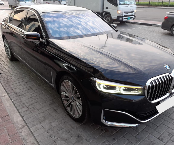 BMW 7 Series Rental Slide 3