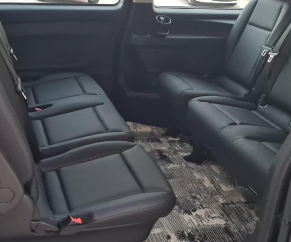 Mercedes V Class Slide 3
